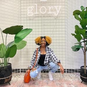 Meet your Posher, Nakia